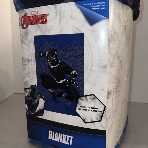 New Black Panther Claws Out 62” x 90” Throw Blanket for Kids Large Avengers - Picture 4 of 6